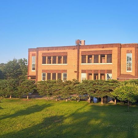 Manoir Des Lacs Lac Baker Exterior photo